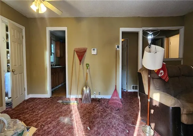 Photo 2 of Single family home for sale at 4038 N Cleveland Ave, Kansas City, MO 64117 | MLS# 2648884 | Listing updated on 2026-10-27