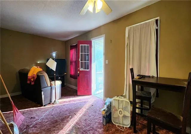 Photo 3 of Single family home for sale at 4038 N Cleveland Ave, Kansas City, MO 64117 | MLS# 2648884 | Listing updated on 2026-10-27