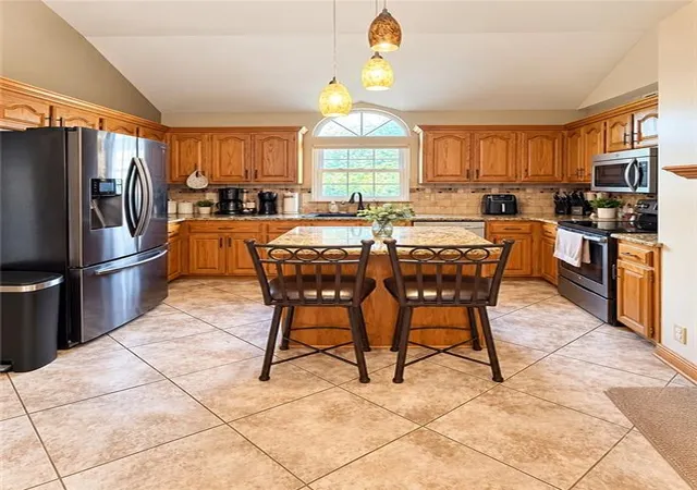 Photo 2 of Single family home for sale at 1164 E Meadow Ln, Olathe, KS 66062 | MLS# 2648886 | Listing updated on 2026-10-27