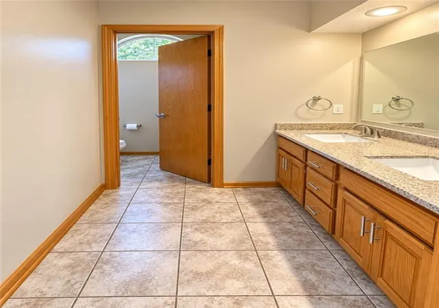 Photo 4 of Single family home for sale at 1164 E Meadow Ln, Olathe, KS 66062 | MLS# 2648886 | Listing updated on 2026-10-27