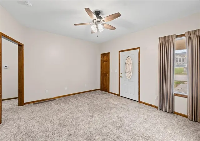 Photo 3 of Single family home for sale at 1331 Metropolitan Ave, Leavenworth, KS 66048 | MLS# 2648891 | Listing updated on 2026-10-29