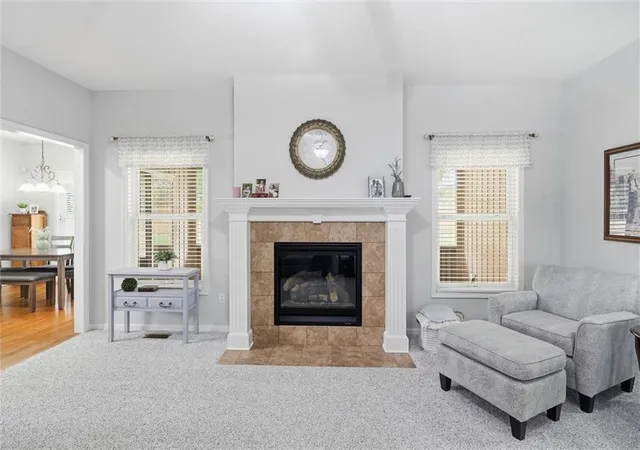 Photo 4 of Single family home for sale at 1128 SW Hoke Ct, Lees Summit, MO 64081 | MLS# 2648896 | Listing updated on 2026-10-29