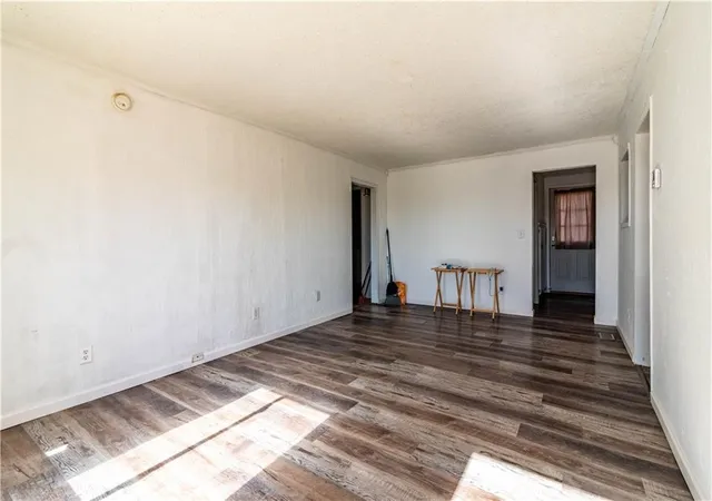 Photo 4 of Single family home for sale at 43 NE 175th Road, Warrensburg, MO 64093 | MLS# 2648905 | Listing updated on 2026-10-27