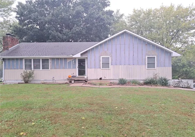 Photo 1 of Single family home for sale at 1680 Se Fagin Ln, Lathrop, MO 64465 | MLS# 2648906 | Listing updated on 2026-10-27