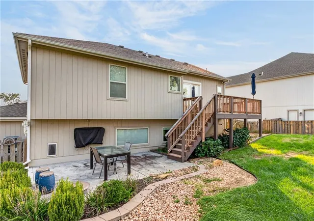 Photo 4 of Single family home for sale at 3622 NE 85th Street, Kansas City, MO 64156 | MLS# 2648916 | Listing updated on 2026-10-31