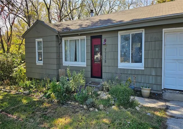 Photo 1 of Single family home for sale at 7218 James A Reed Rd, Kansas City, MO 64133 | MLS# 2648920 | Listing updated on 2026-10-27