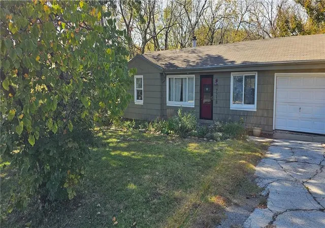 Photo 2 of Single family home for sale at 7218 James A Reed Rd, Kansas City, MO 64133 | MLS# 2648920 | Listing updated on 2026-10-27