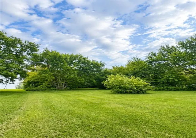 Photo 3 of Sale Pending at 207 N High St, Grant City, MO 64456 | MLS# 2648921 | Listing updated on 2026-10-26