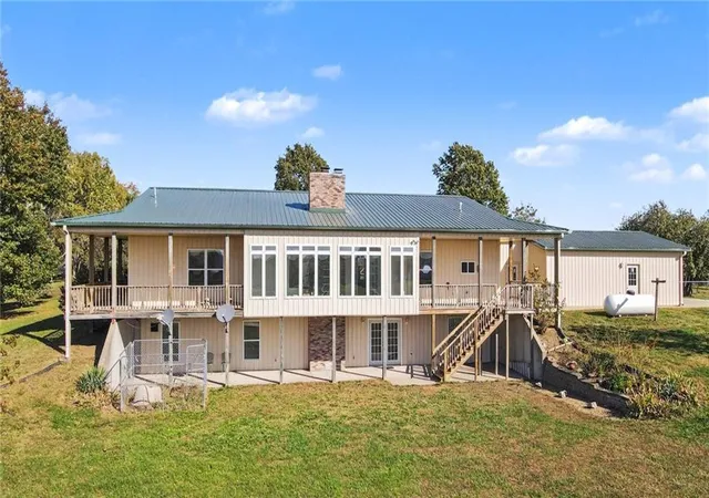 Photo 3 of Single family home for sale at 828 NW Helberg Rd, Gower, MO 64454 | MLS# 2648924 | Listing updated on 2026-10-30