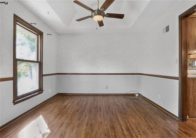 Photo 4 of Single family home for sale at 1528 NE 99th Street, Kansas City, MO 64155 | MLS# 2648942 | Listing updated on 2026-10-29