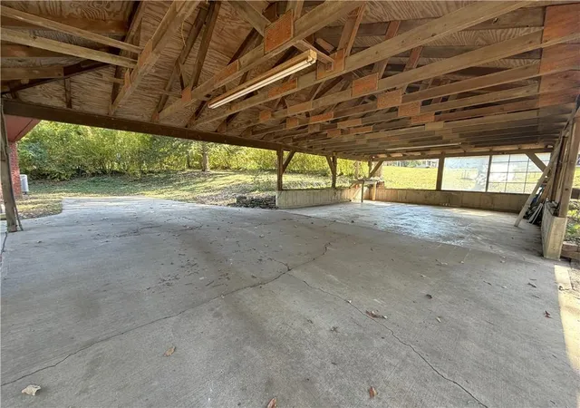 Photo 2 of Single family home for sale at 1205 Sunset St, Chillicothe, MO 64601 | MLS# 2648961 | Listing updated on 2026-10-27
