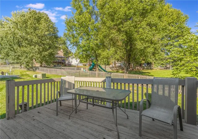 Photo 3 of House for sale at 8535 Chatham Cir, Kansas City, MO 64154 | MLS# 2648963 | Listing updated on 2026-10-27