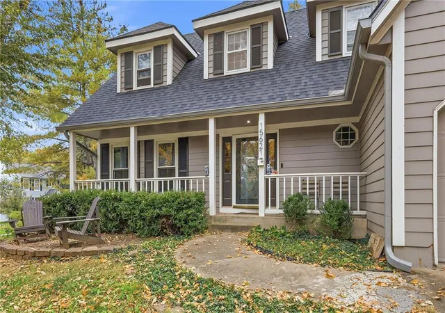 Photo 1 of Single family home for sale at 15621 W 80th Terrace, Lenexa, KS 66219 | MLS# 2648967 | Listing updated on 2026-10-29