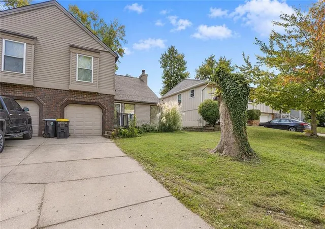 Photo 1 of Multi family home for sale at 421 NE 90th Terrace, Kansas City, MO 64155 | MLS# 2648968 | Listing updated on 2026-10-27