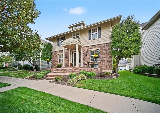 Photo 2 of Single family home for sale at 3117 SW Grandstand Cir, Lees Summit, MO 64081 | MLS# 2648971 | Listing updated on 2026-10-29