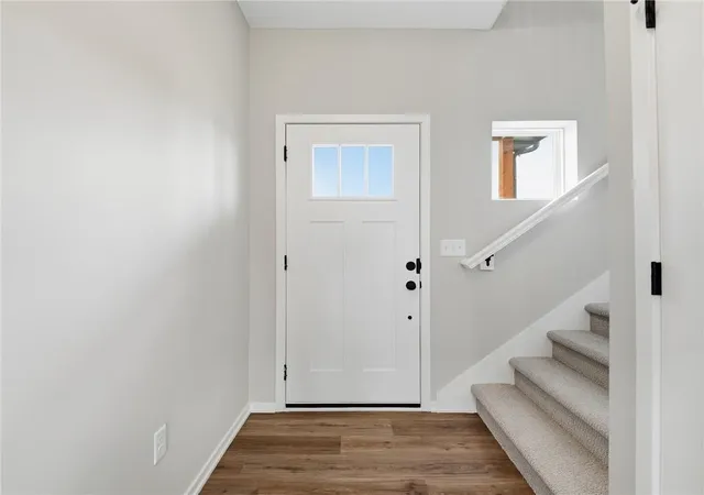 Photo 4 of Single family home for sale at 1213 SE Cronin St, Lees Summit, MO 64081 | MLS# 2648972 | Listing updated on 2026-10-27