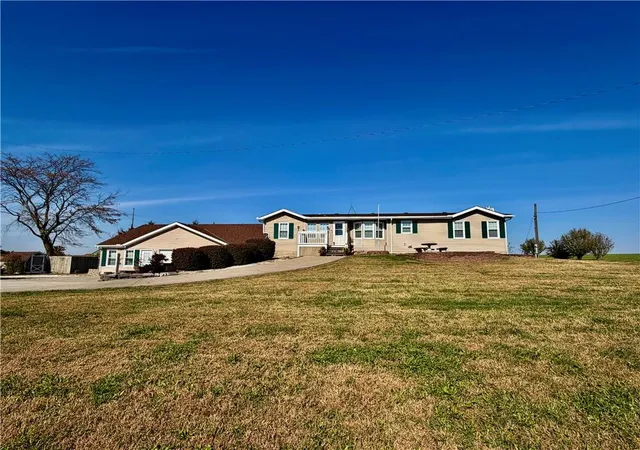 Single family home for sale at 16150 Eisenhower Rd, Leavenworth, KS 66048 | MLS# 2648977