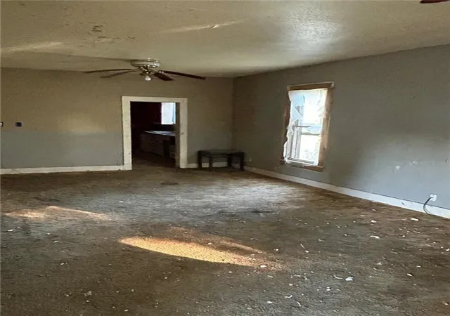 Photo 4 of Single family home for sale at 118 S 29th Street, Parsons, KS 67357 | MLS# 2648988 | Listing updated on 2026-10-28