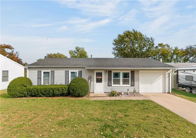 Photo 1 of Single family home for sale at 3303 Iroquois Ln, Saint Joseph, MO 64503 | MLS# 2648989 | Listing updated on 2026-10-29