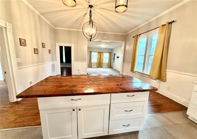 Photo 2 of Single family home for sale at 401 W 11th Street, Maryville, MO 64468 | MLS# 2648999 | Listing updated on 2026-10-28