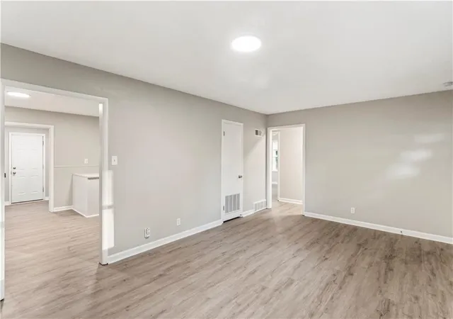 Photo 4 of Single family home for sale at 5215 Sterling Ave, Raytown, MO 64133 | MLS# 2649015 | Listing updated on 2026-10-28