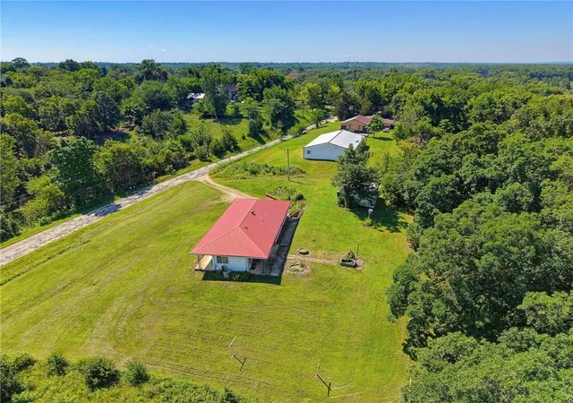 Photo 2 of Single family home for sale at 653 N 2nd Street, Spickard, MO 64679 | MLS# 2649026 | Listing updated on 2026-10-28