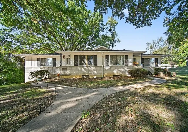 Photo 3 of Multi family home for sale at 1324 1326 N 64th Drive, Kansas City, KS 66102 | MLS# 2649038 | Listing updated on 2026-10-28