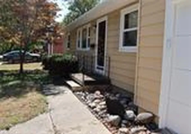 Photo 2 of Single family home for sale at 3600 S Main St, Independence, MO 64055 | MLS# 2649042 | Listing updated on 2026-10-28