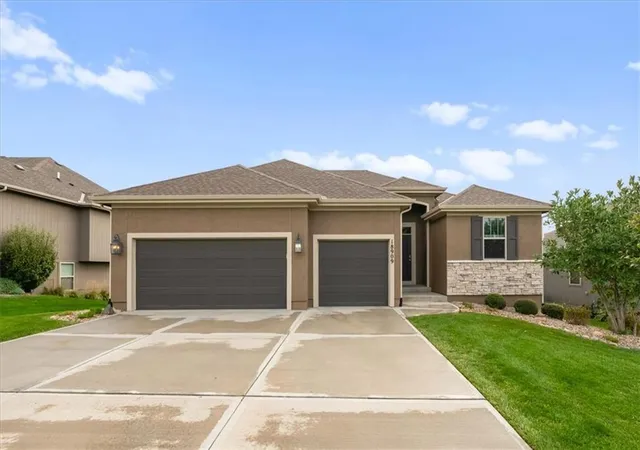Photo 1 of Single family home for sale at 18909 Corbin St, Spring Hill, KS 66083 | MLS# 2649046 | Listing updated on 2026-10-29