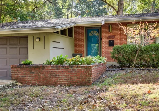 Photo 2 of Single family home for sale at 123 W 96th Street, Kansas City, MO 64114 | MLS# 2649055 | Listing updated on 2026-10-30