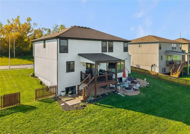Photo 3 of Single family home for sale at 10022 NE 101st Terrace, Kansas City, MO 64157 | MLS# 2649058 | Listing updated on 2026-10-29