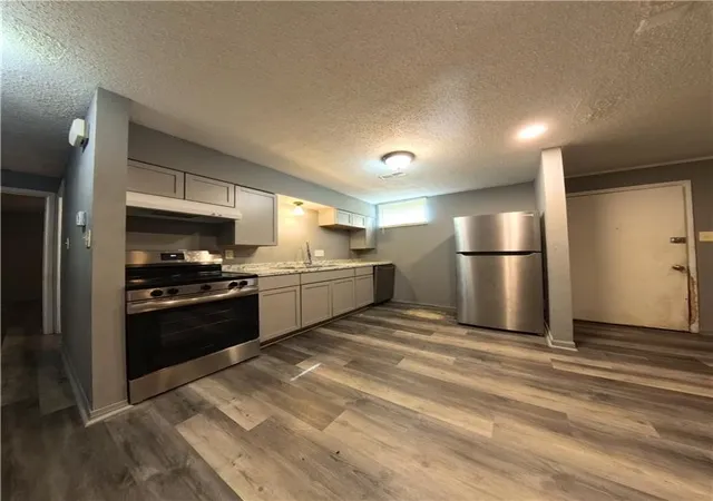 Photo 3 of House for sale at 905 Madison St, Leavenworth, KS 66048 | MLS# 2649074 | Listing updated on 2026-10-29