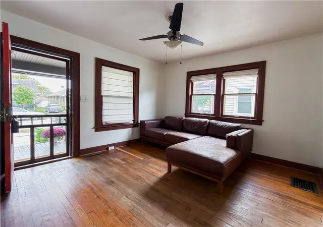 Photo 3 of Single family home for sale at 816 E 22nd Avenue, Kansas City, MO 64116 | MLS# 2649081 | Listing updated on 2026-10-29