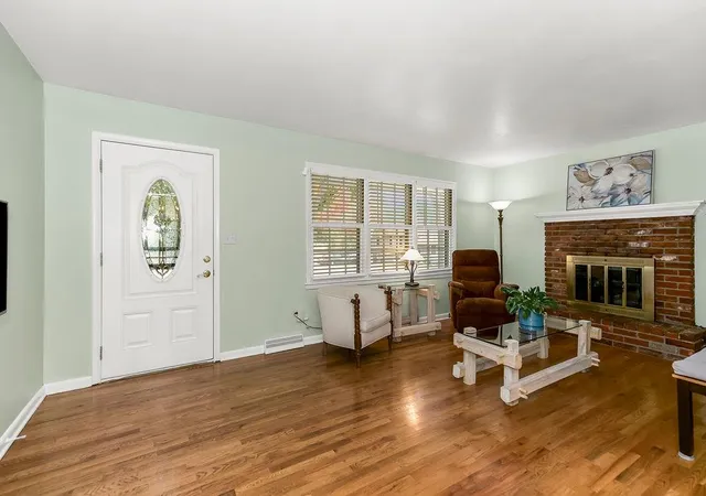 Photo 3 of Single family home for sale at 11301 E 53rd Terrace, Raytown, MO 64133 | MLS# 2649092 | Listing updated on 2026-10-28