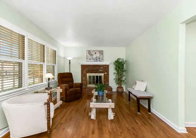 Photo 4 of Single family home for sale at 11301 E 53rd Terrace, Raytown, MO 64133 | MLS# 2649092 | Listing updated on 2026-10-28