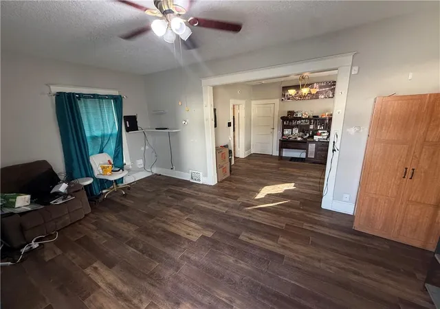 Photo 4 of Single family home for sale at 3131 St Joseph Ave, Saint Joseph, MO 64505 | MLS# 2649097 | Listing updated on 2026-10-28
