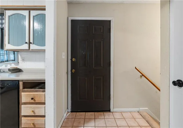 Photo 4 of Single family home for sale at 16925 E 4th Street S, Independence, MO 64056 | MLS# 2649101 | Listing updated on 2026-10-29