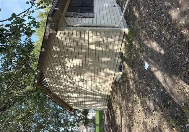 Photo 2 of Single family home for sale at 814 S 15th Street, Burlington, KS 66839 | MLS# 2649113 | Listing updated on 2026-10-29