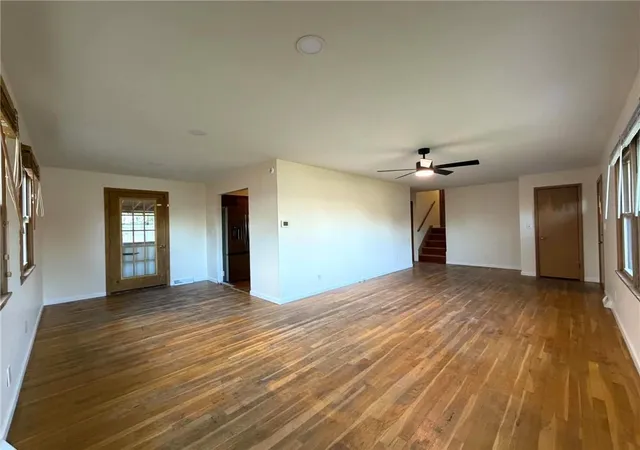 Photo 4 of Single family home for sale at 1605 Burnam Rd, Chillicothe, MO 64601 | MLS# 2649139 | Listing updated on 2026-10-28