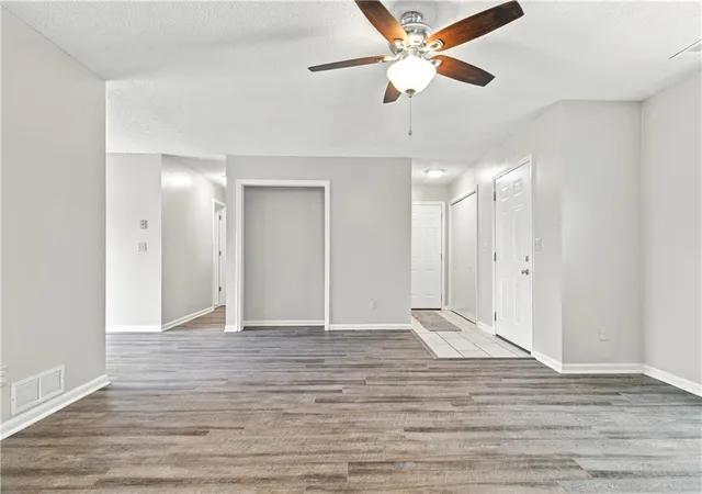 Photo 4 of Single family home for sale at 1011 Coventry Dr, Warrensburg, MO 64093 | MLS# 2649148 | Listing updated on 2026-10-28