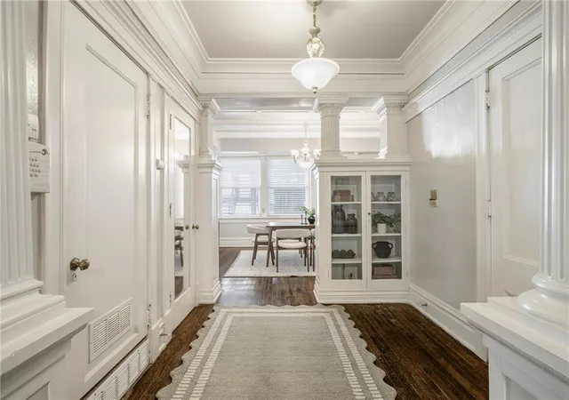 Photo 4 of Condo for sale at 1110 E Armour Blvd #4, Kansas City, MO 64109 | MLS# 2649149 | Listing updated on 2026-10-29