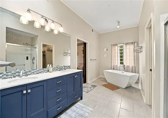 Photo 2 of Single family home for sale at 2435 SW 11th Terrace, Lees Summit, MO 64081 | MLS# 2649172 | Listing updated on 2026-10-29
