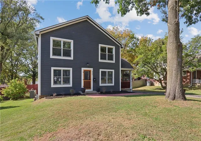 Photo 1 of Single family home for sale at 5326 Walmer St, Mission, KS 66202 | MLS# 2649181 | Listing updated on 2026-10-29
