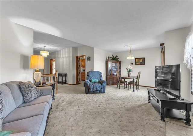 Photo 3 of Townhouse for sale at 1607 Buckingham St, Saint Joseph, MO 64506 | MLS# 2649184 | Listing updated on 2026-10-28