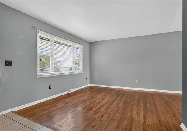 Photo 1 of Single family home for sale at 6501 N Mercier St, Kansas City, MO 64118 | MLS# 2649203 | Listing updated on 2026-10-30