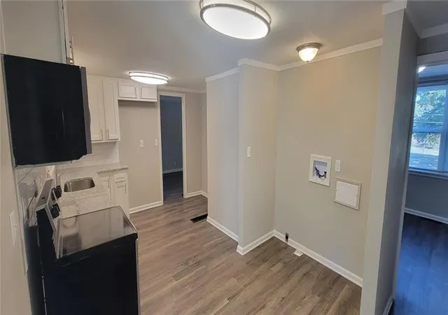 Photo 3 of Single family home for sale at 711 W Jones St, Independence, MO 64050 | MLS# 2649215 | Listing updated on 2026-10-28