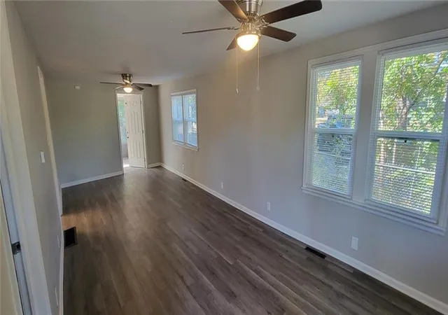 Photo 3 of Single family home for sale at 711 W Jones St, Independence, MO 64050 | MLS# 2649215 | Listing updated on 2026-10-28