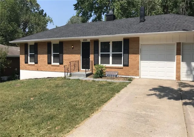 Photo 1 of Single family home for sale at 11314 E Thompson St, Sugar Creek, MO 64054 | MLS# 2649217 | Listing updated on 2026-10-28