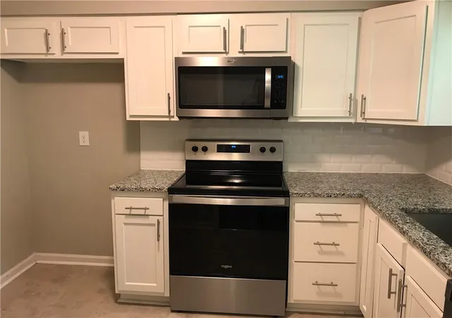Photo 4 of Single family home for sale at 11314 E Thompson St, Sugar Creek, MO 64054 | MLS# 2649217 | Listing updated on 2026-10-28