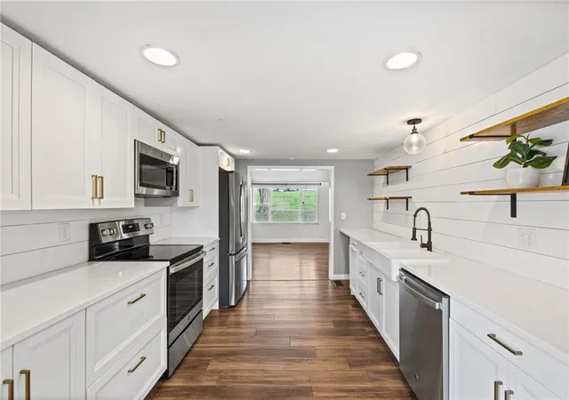 Photo 1 of Single family home for sale at 19840 163rd Street, Basehor, KS 66007 | MLS# 2649235 | Listing updated on 2026-10-29